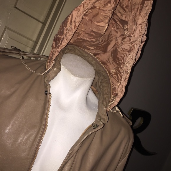 Casablanca and vintage leather - Picture 6 of 8